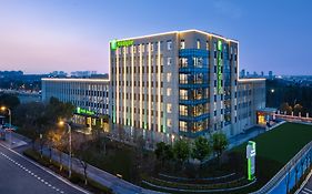 Holiday Inn Shanghai Dishui Lake By Ihg