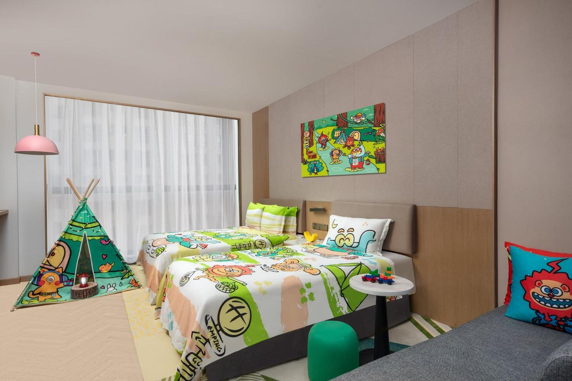 Holiday Inn Shanghai Dishui Lake By Ihg Nanhui Exterior photo
